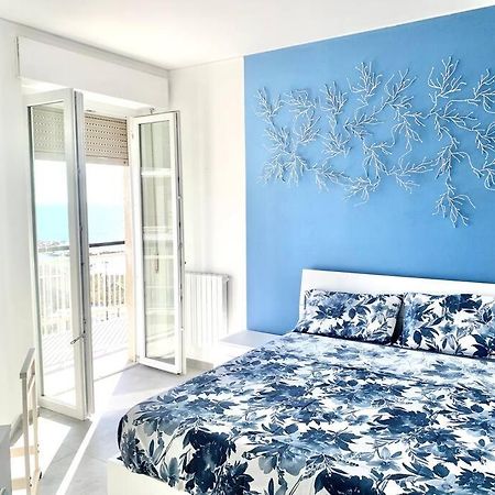 10 Min. Da Sanremo Appartamento Vista Mare Таджа Екстер'єр фото