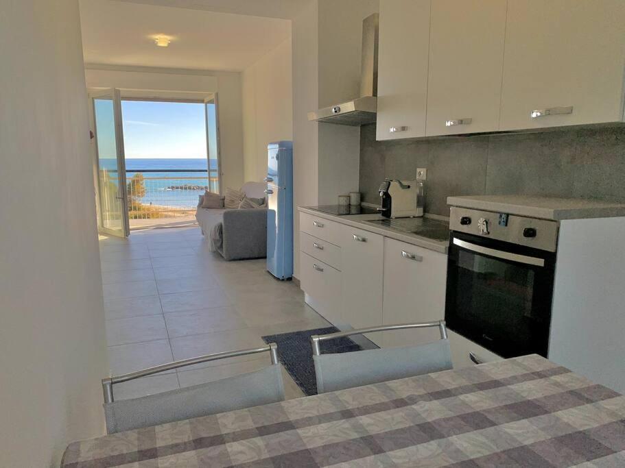 10 Min. Da Sanremo Appartamento Vista Mare Таджа Екстер'єр фото